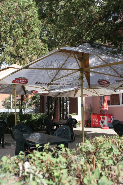 Hotel Pamira Σίμπιου Εξωτερικό φωτογραφία
