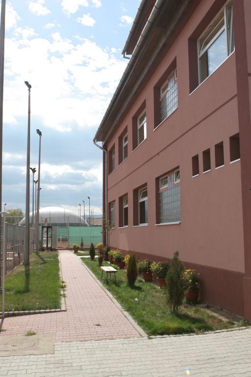 Hotel Pamira Σίμπιου Εξωτερικό φωτογραφία