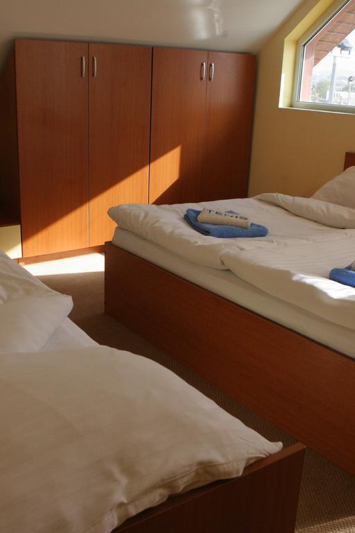 Hotel Pamira Σίμπιου Δωμάτιο φωτογραφία